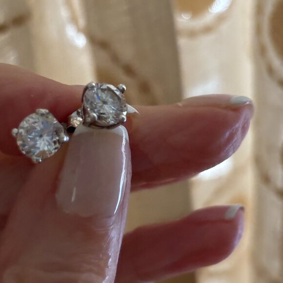 6 mm Cubic Zirconia Diamond earrings set in Sterling Silver - Picture 1 of 15